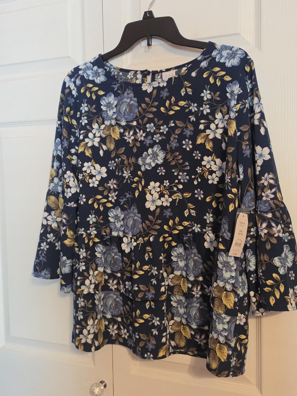 Time and Tru Navy Floral Ruffle-Sleeve Tunic with Gold Accents NWT